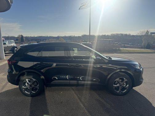 2026 Ford Escape ST-Line Select