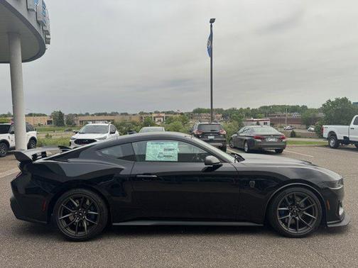 2025 Ford Mustang Dark Horse Fastback