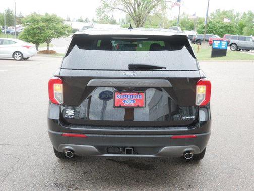 Agate Black Metallic 2023 Ford Explorer XLT