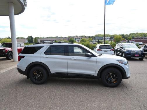 Space White Metallic 2026 Ford Explorer Tremor