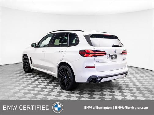 2024 BMW X5 M60i