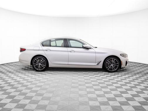 2023 BMW 540 i xDrive