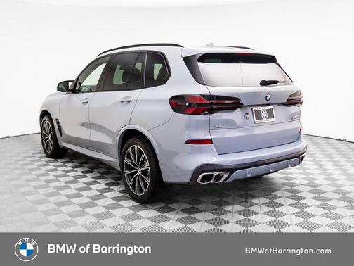 2025 BMW X5 M60i