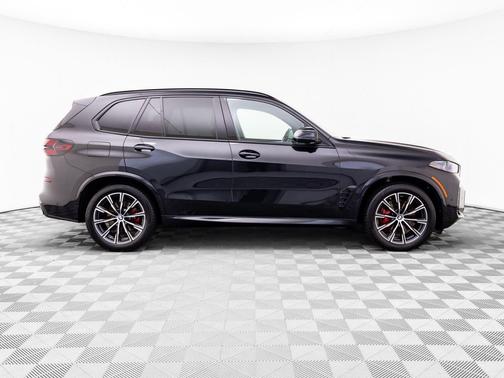Black Sapphire Metallic 2024 BMW X5 xDrive40i