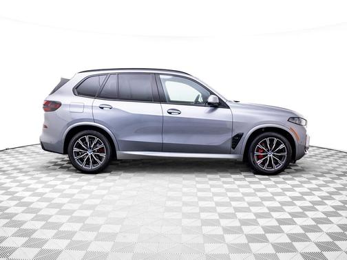 Skyscraper Grey Metallic 2024 BMW X5 PHEV xDrive50e