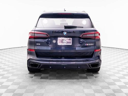 Carbon Black Metallic 2022 BMW X5 M50i