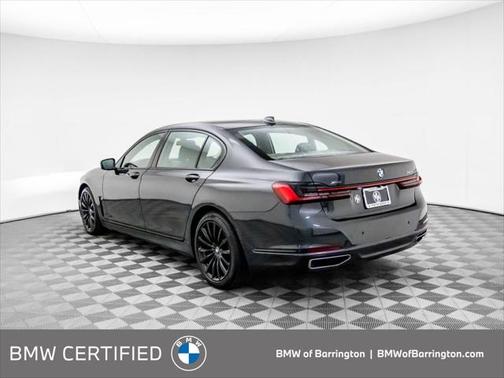 2022 BMW 740 i xDrive