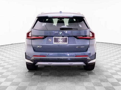 0c3n 2027 BMW X1 xDrive28i
