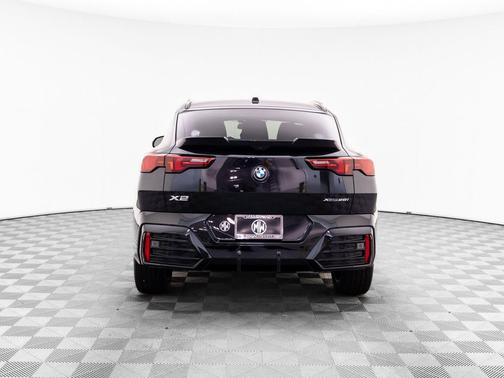 Black Sapphire Metallic 2026 BMW X2 xDrive28i