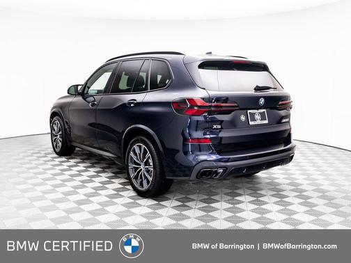 2025 BMW X5 M60i