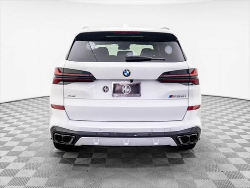 2026 BMW X5 M60i