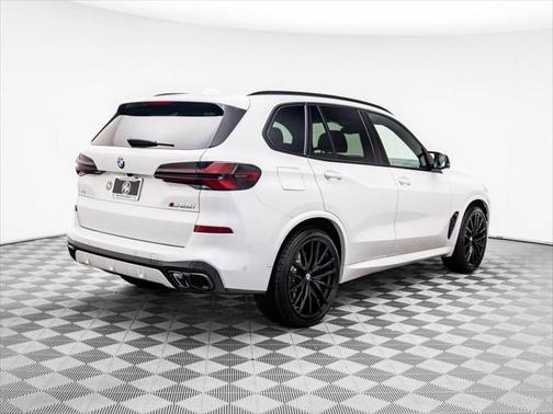 2026 BMW X5 M60i