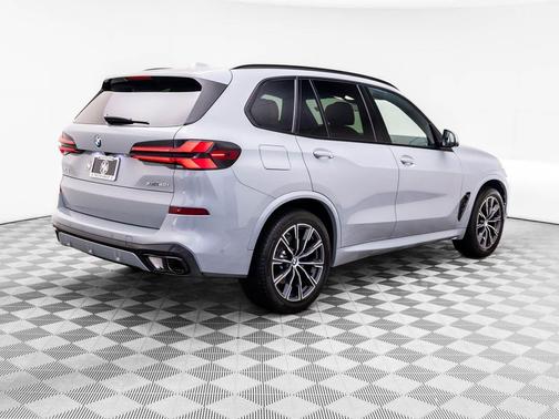 Gray Metallic 2026 BMW X5 xDrive40i