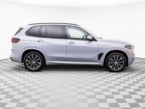 Gray Metallic 2026 BMW X5 xDrive40i