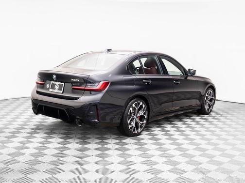 2026 BMW 330 i xDrive