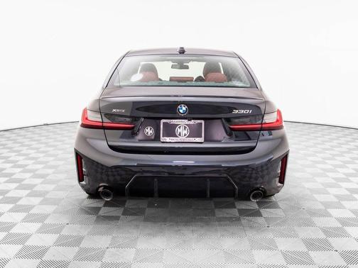 2026 BMW 330 i xDrive