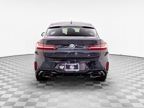 2025 BMW X4 M40i