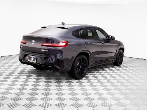 2024 BMW X4 M40i
