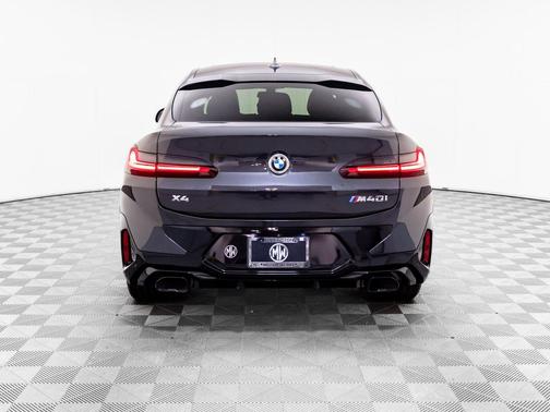 2024 BMW X4 M40i