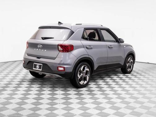 2021 Hyundai VENUE SEL