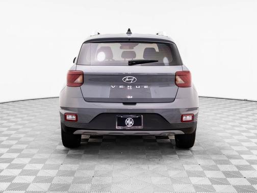 2021 Hyundai VENUE SEL