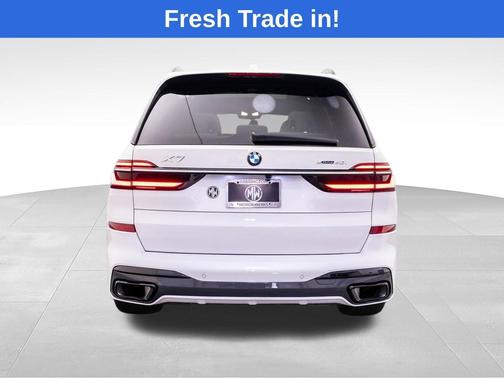 Mineral White Metallic 2023 BMW X7 xDrive40i