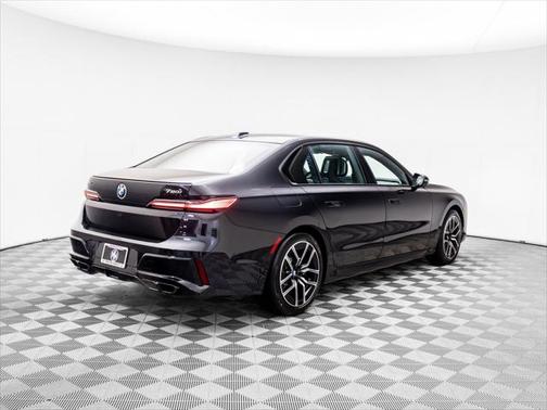 2025 BMW 760 i xDrive