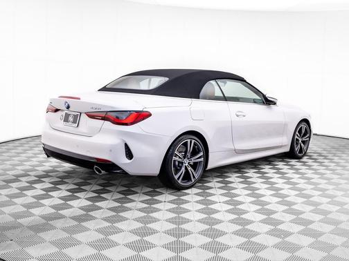 Mineral White Metallic 2024 BMW 430 i xDrive