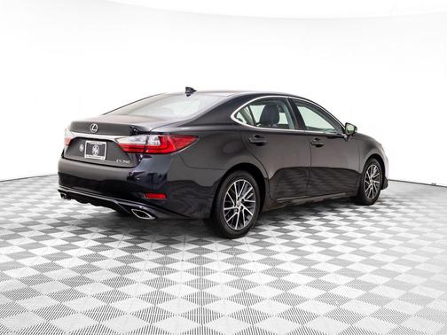 2017 Lexus ES 350 Base