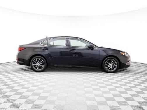 2017 Lexus ES 350 Base