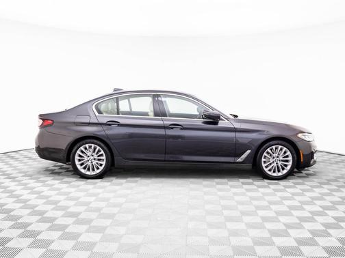2022 BMW 530 i xDrive