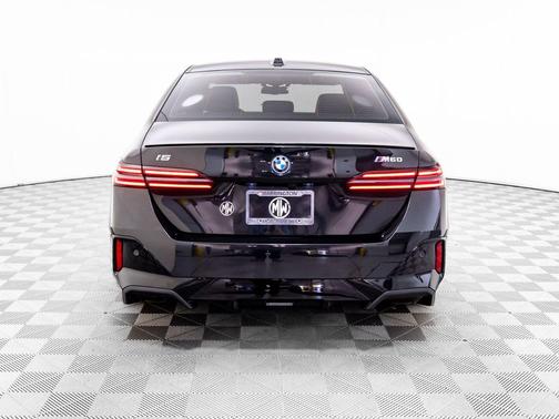 2025 BMW i5 xDrive40
