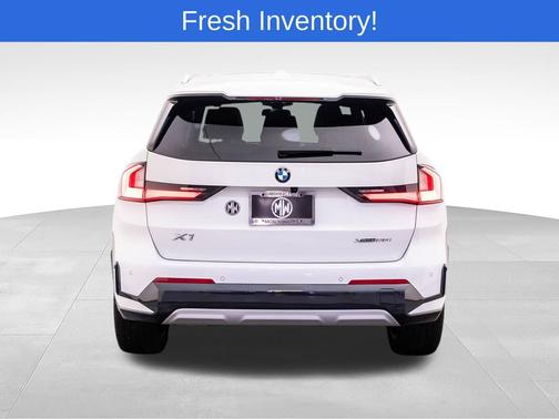 Alpine White 2025 BMW X1 xDrive28i