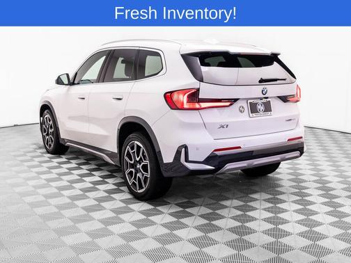 Alpine White 2025 BMW X1 xDrive28i