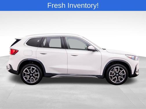 Alpine White 2025 BMW X1 xDrive28i
