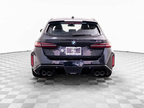 Black Sapphire Metallic 2027 BMW M5 Base