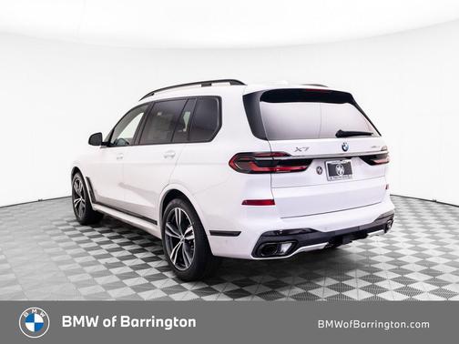 Mineral White Metallic 2027 BMW X7 xDrive40i