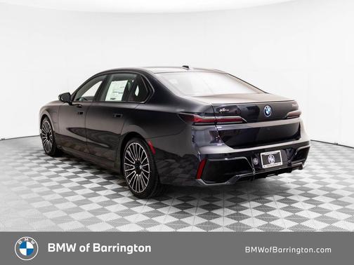 2026 BMW 750e i xDrive
