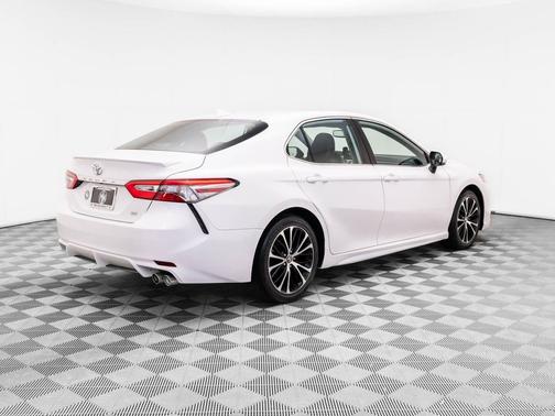 Super White 2019 Toyota Camry LE