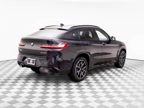 2025 BMW X4 xDrive30i
