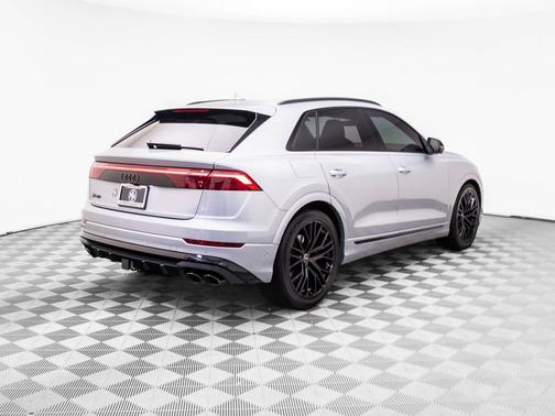 2025 Audi SQ8 4.0T Premium Plus