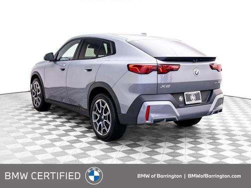 Gray Metallic 2025 BMW X2 xDrive28i