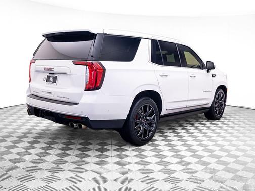 White Frost Tricoat 2024 GMC Yukon Denali
