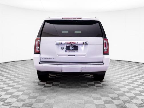 2016 GMC Yukon XL Denali