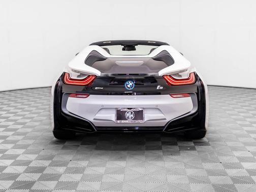 2019 BMW i8 Base