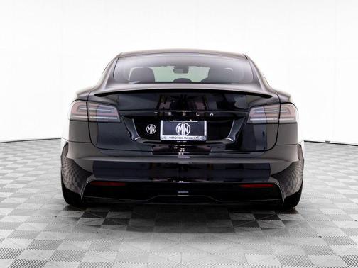 2024 Tesla Model S Long Range