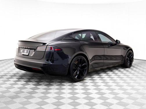 2024 Tesla Model S Long Range