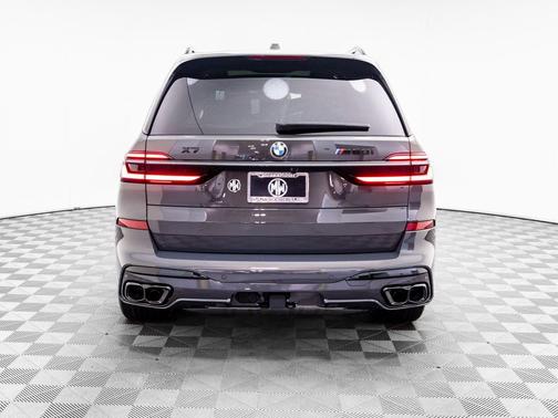 2026 BMW X7 M60i