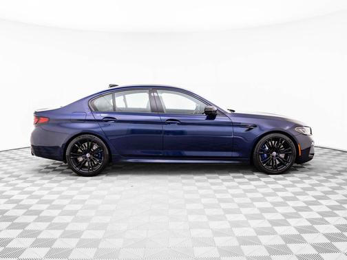 2022 BMW M5 Base