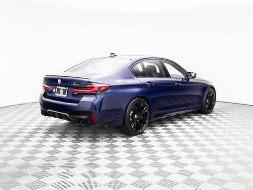 2022 BMW M5 Base